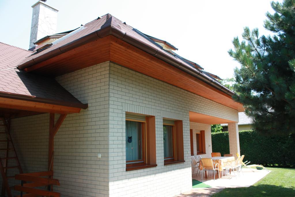 Manner Villa Balatonalmádi Chambre photo